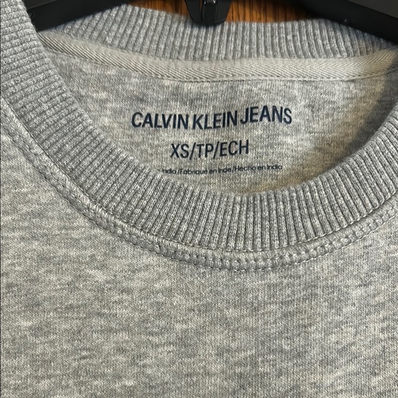 Calvin Klein Jeans Gray Sweatshirt - Picture 2 of 2